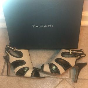 🔥TA-Lexie Natural/Sp Olive Sandal by Tahari